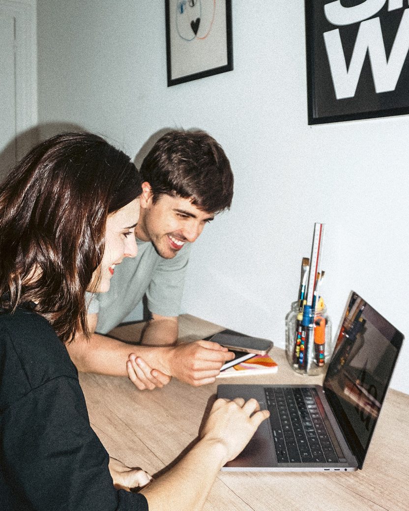 biga diseinua lanean parrez